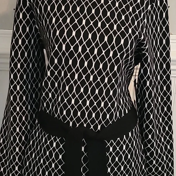 NY& Co Sweater Dress - Picture 2 of 11